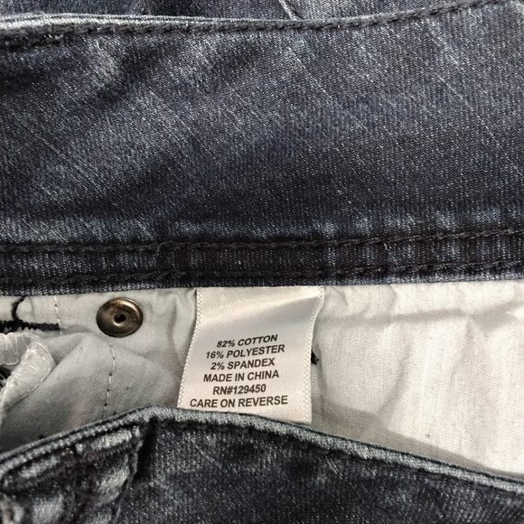 3836 Size 6 Ellie Denim Flare Jeans with Star and Paisley Accents - Picture 5 of 5